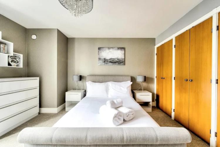 Modern 3 Bed/2bath City Centre Apartment