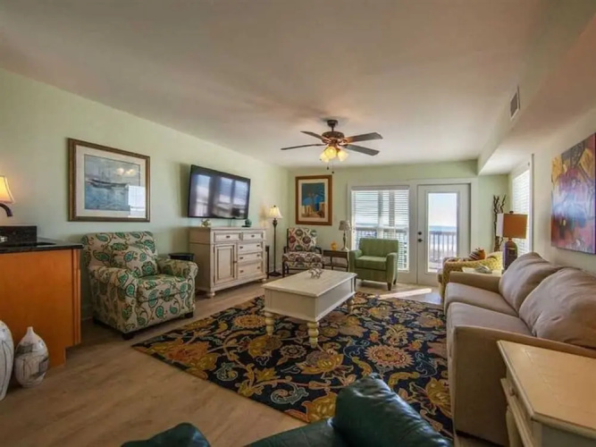 Beach Axis W by Meyer Vacation Rentals