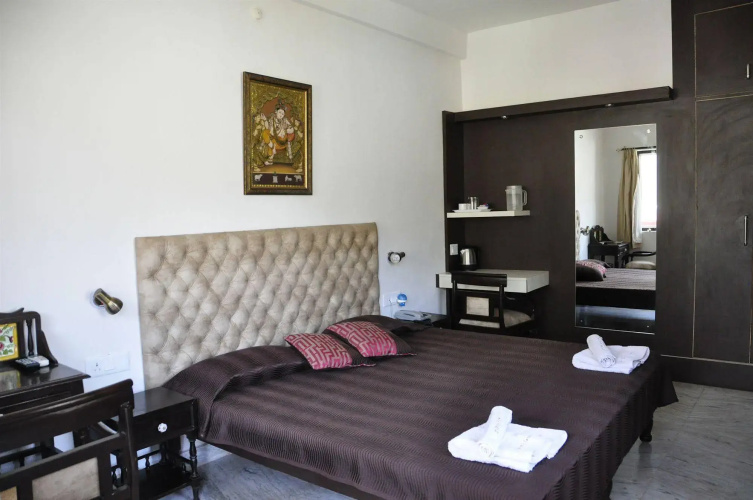 Hotel Divine Ganga Cottage