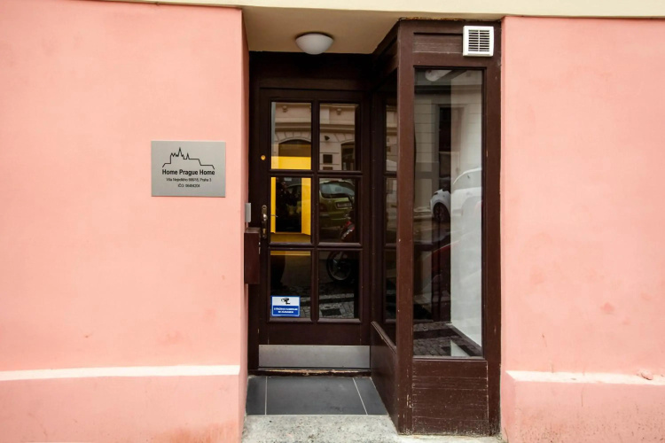 Zizkov Cosy Studio Apartments