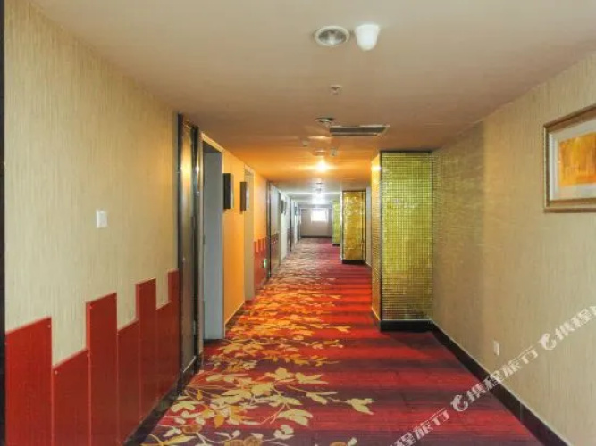 Tiyu Theme Hotel