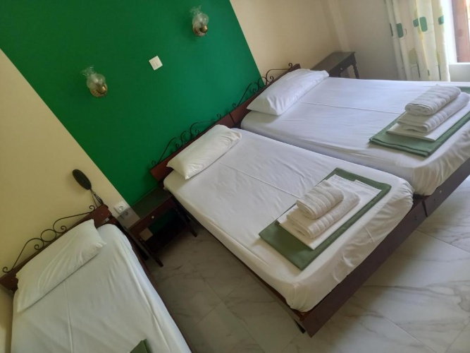 Standard Twin room with balcony