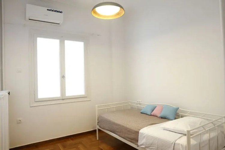 Serene & Stylish apt by GHH