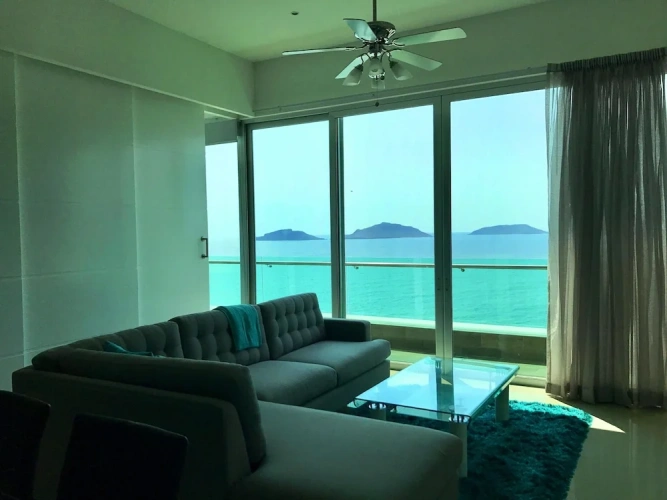 2 Bedrooms Standard Family room