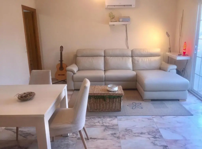 Torredembarra House