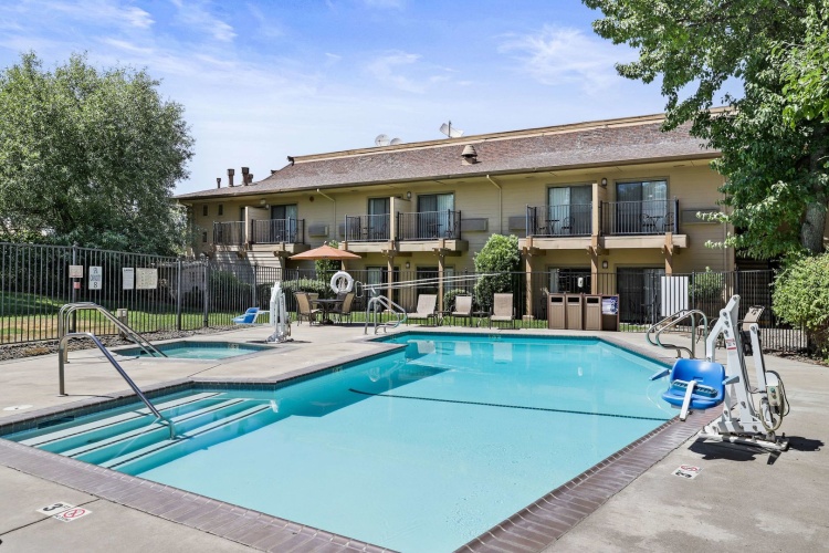 Best Western Plus Sonora Oaks Hotel & Conference Center photo 21