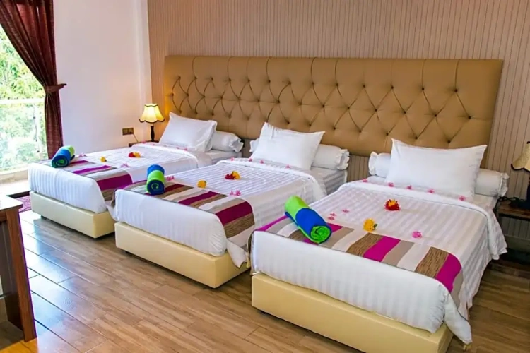 Triple room