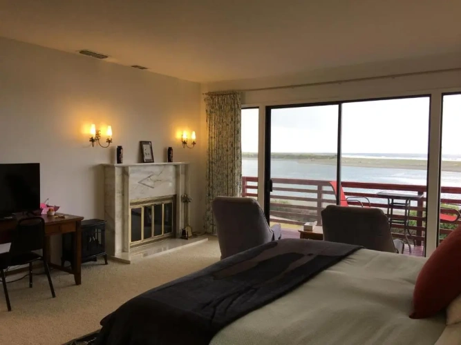 Deluxe Double room with balcony and with sea view