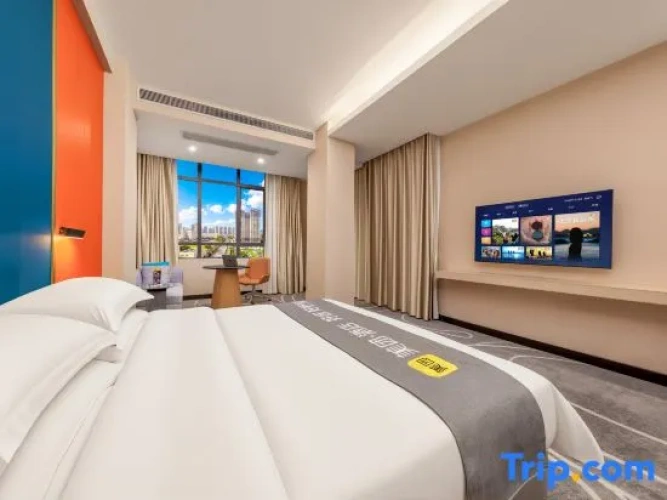 Standard Double room with city view