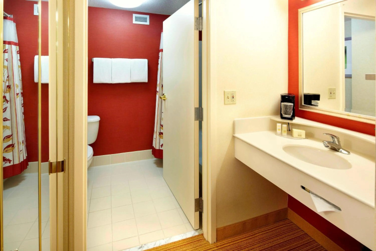 Courtyard by Marriott Newark Granville