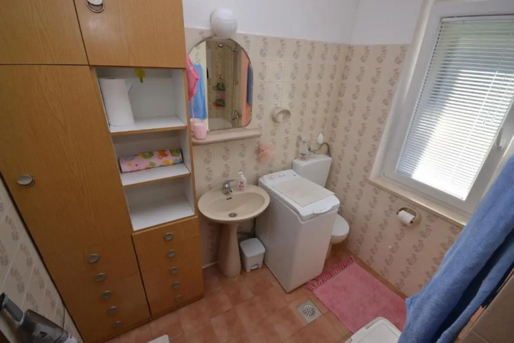 Apartment Maja - 50m from beach