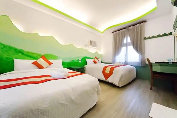 Standard Quadruple room