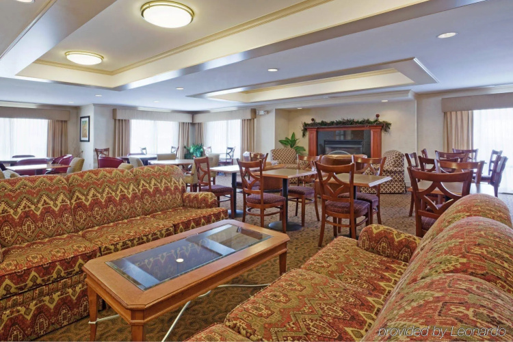 Holiday Inn Express & Suites Auburn photo 27