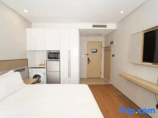 Standard Double room with view