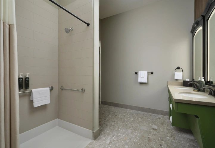Quadruple Suite