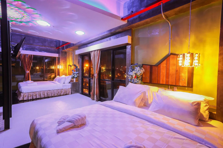 PS Extra Hotel
