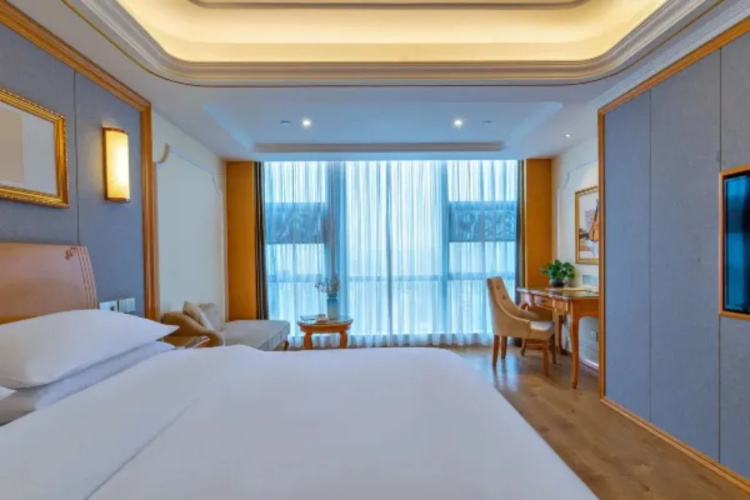 Vienna International Hotel