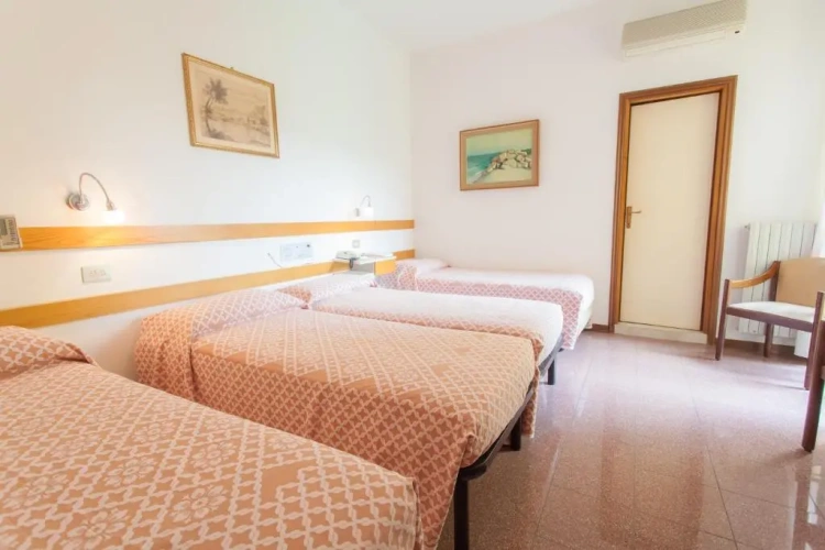 Standard Quadruple room