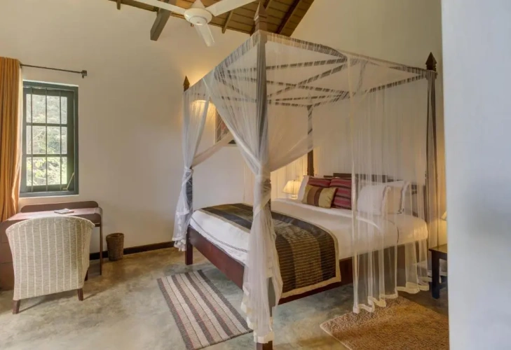 4 Bedrooms Double Villa