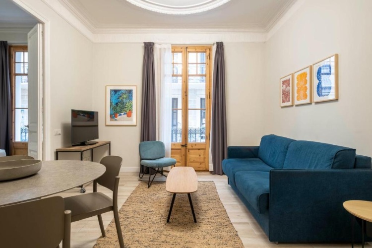 Apartment with balcony