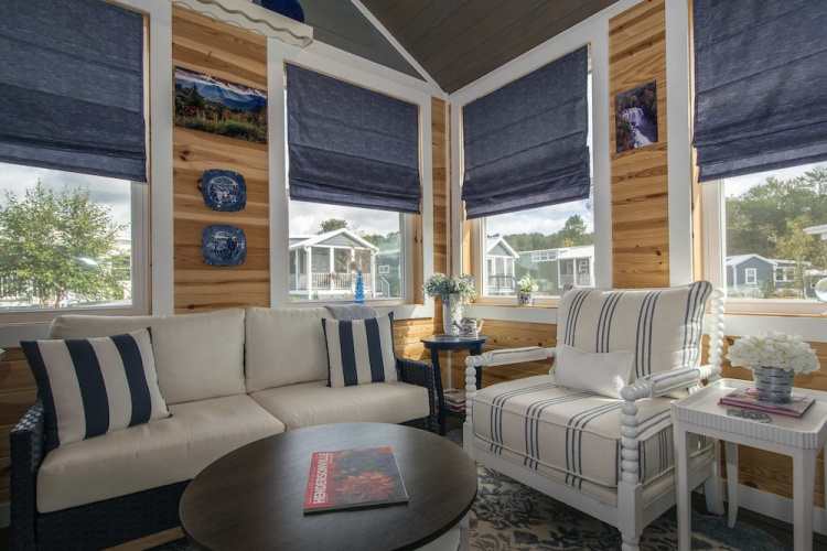 1BR Tiny Home w King Bed Outdoor Space