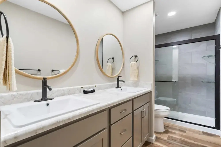 Modern Comfort Retreat
