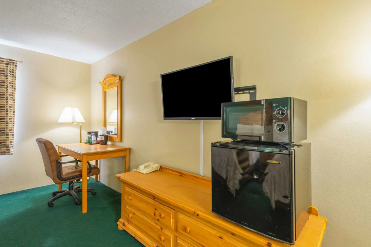 Rodeway Inn