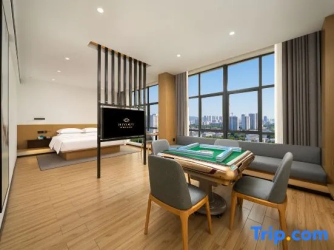 Double Suite