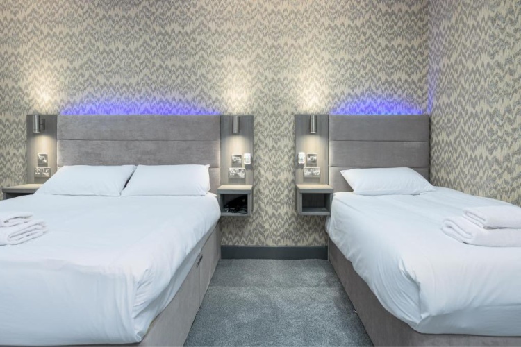 Superior Triple room