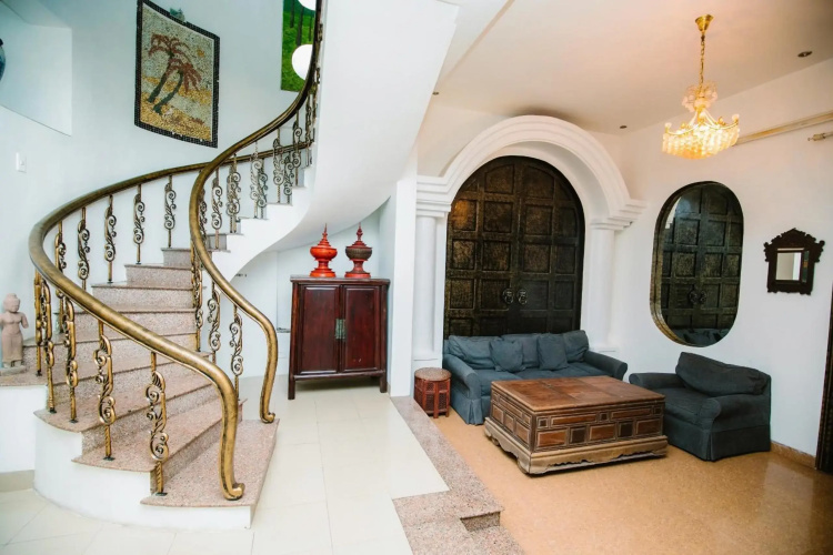 Hello Villa & Spa