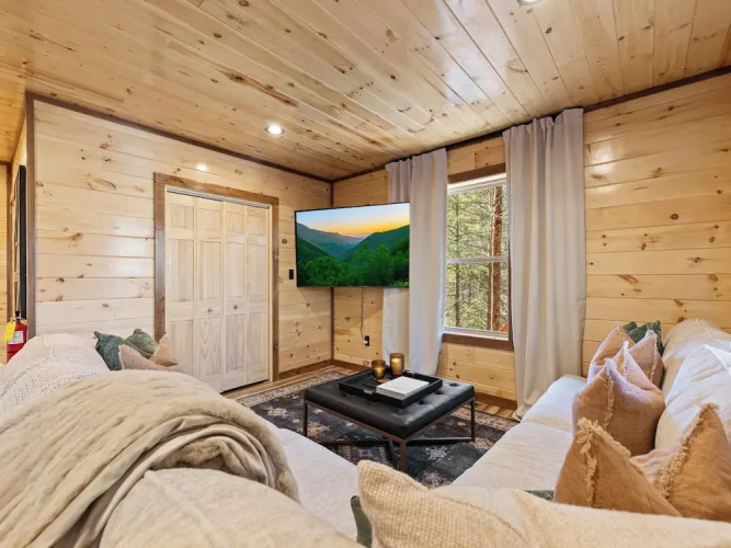 Mountain Ventures by Jackson Mountain Rentals