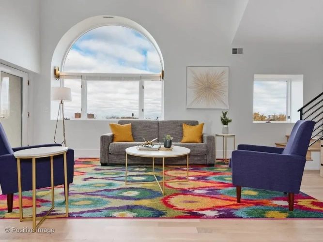 4 Bedrooms Apartment