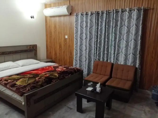 Star Hotel Lahore