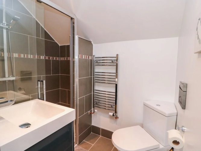 1 Poplar Terrace