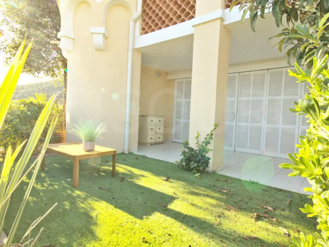 Appartement Saint-Raphaël, 1 pièce, 4 personnes - FR-1-504-567