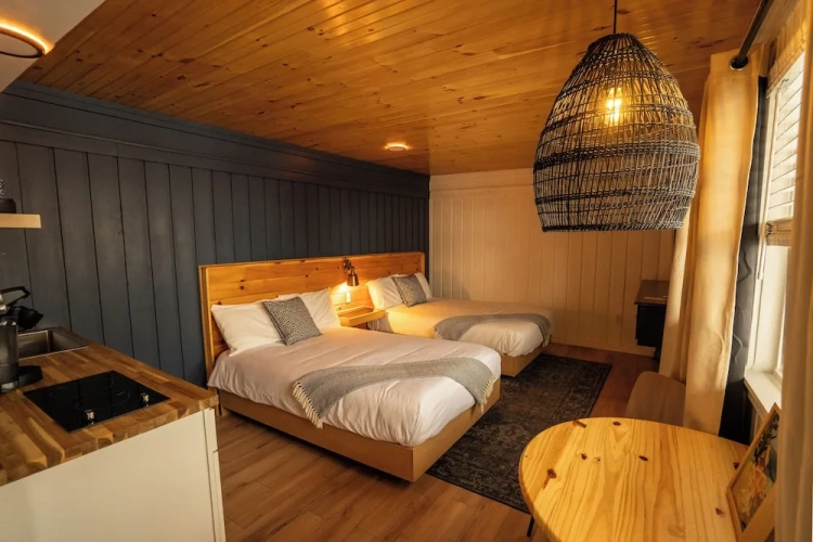 Quadruple Suite