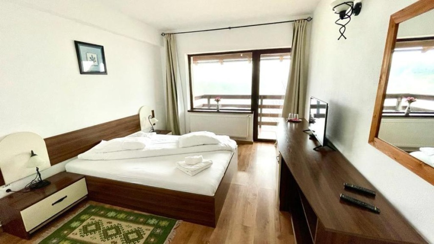 Standard Double room with mountain view