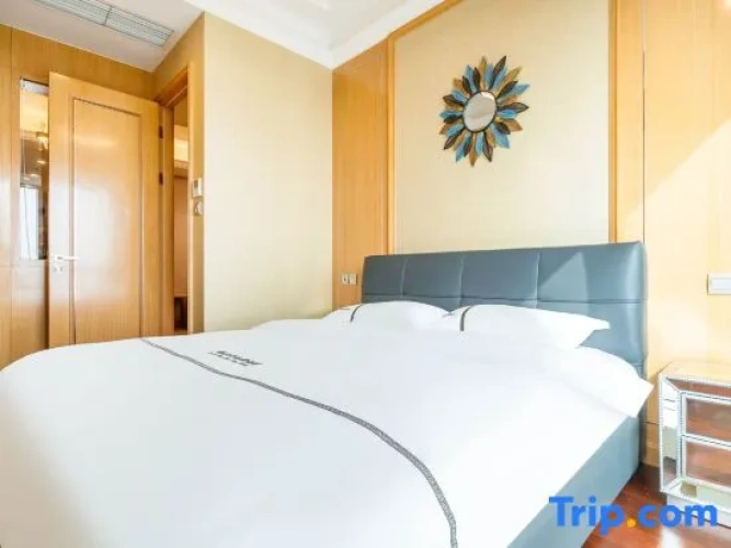 2 Bedrooms Suite with city view