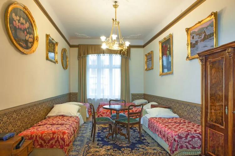 Metropolitan Apartments