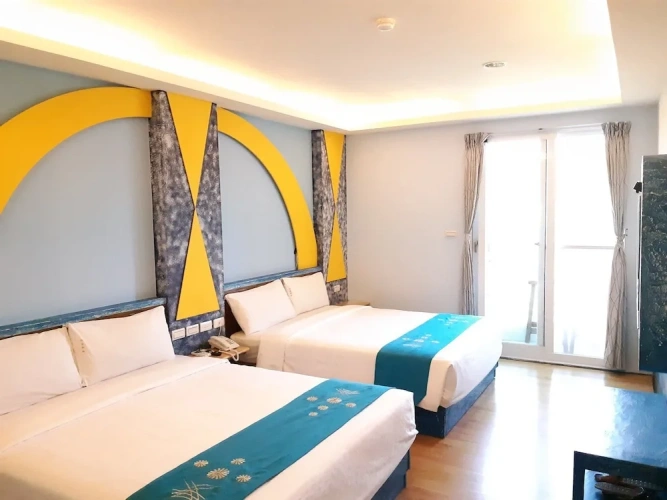 Standard Quadruple room with balcony and with mountain view