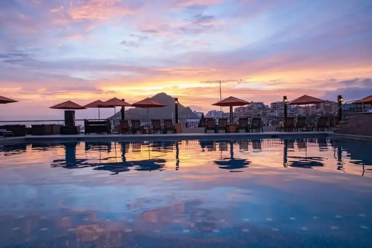 Marina Junior Suites