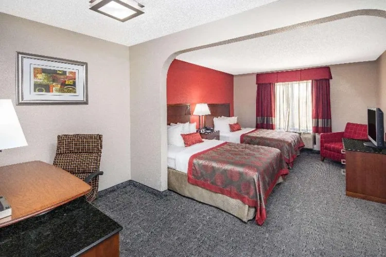 Quadruple Suite