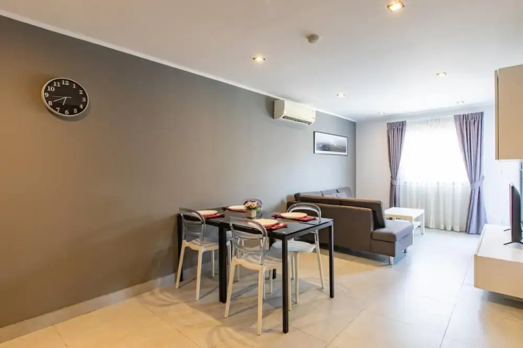 Modern Condo - 1BR T1-201
