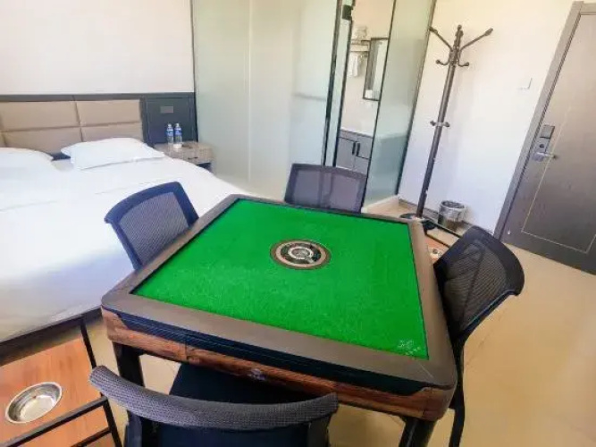 Yiju Hotel