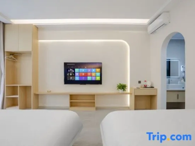 Standard Twin room with mountain view