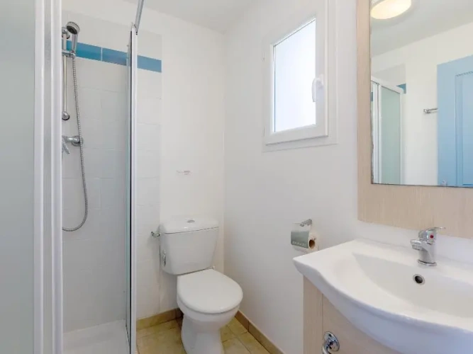 1 Bedroom Standard Quadruple room