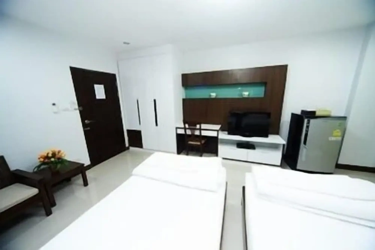 Standard Twin room with balcony