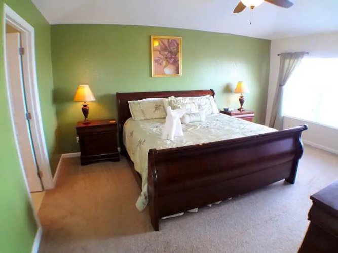 6BR 4BA Home in Windsor Hills by CV-2537