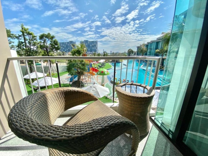 Standard Double room with pool view