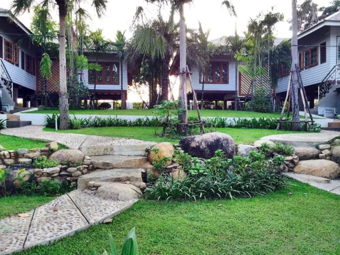 Double Cottage